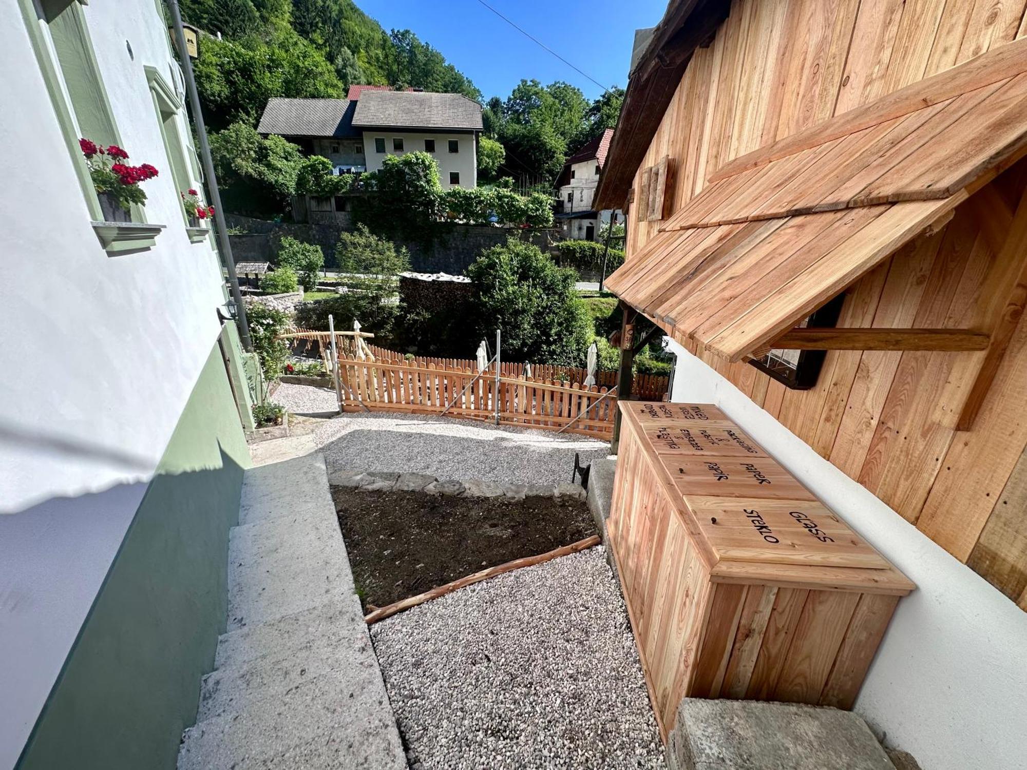 Bajta Kroparica 外观 照片